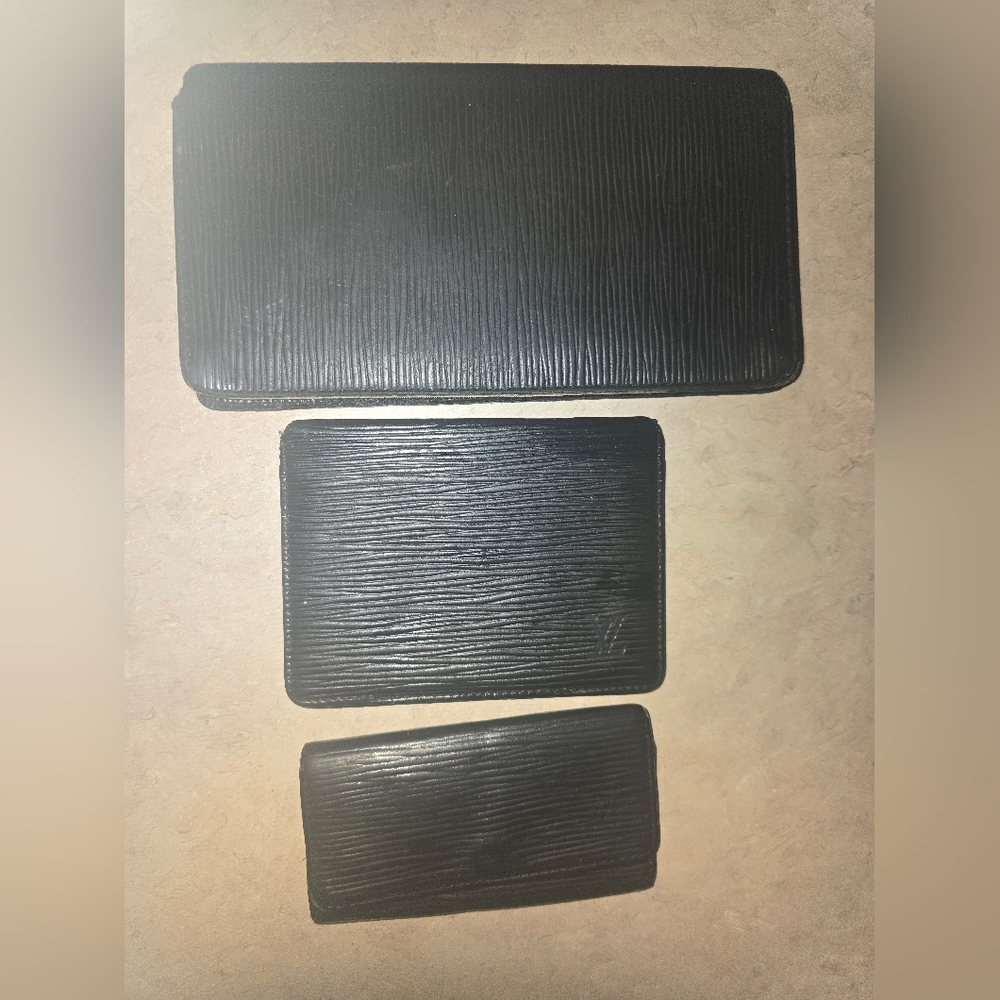 Louis Vuitton Black Epi Leather Bundle Card Holder, Long Wallet, And Key Holder - Picture 7 of 13